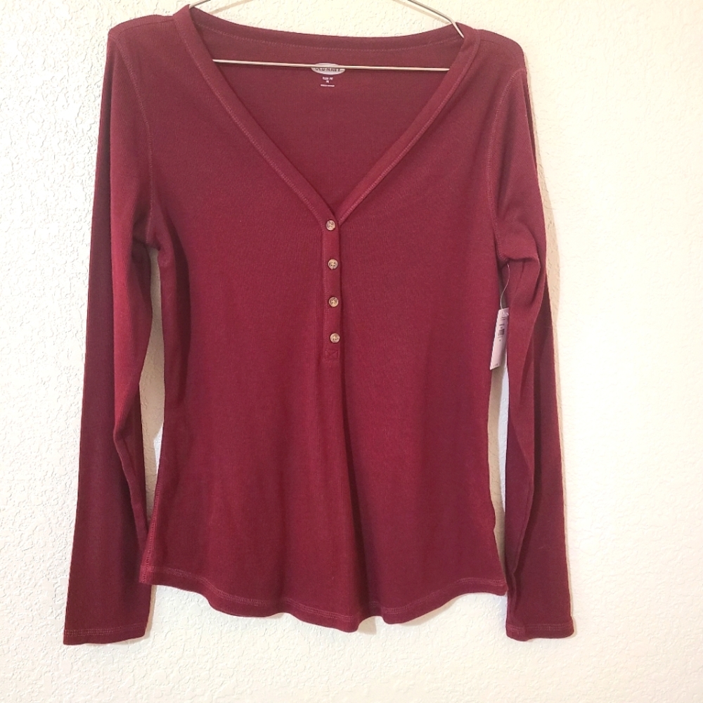 Old Navy Maroon Slim Fit Longsleeve Rib-Knit Henley Size Medium NWT